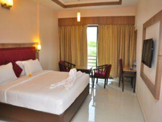 Chandra Royal Inn เวลังกานี ภายนอก รูปภาพ