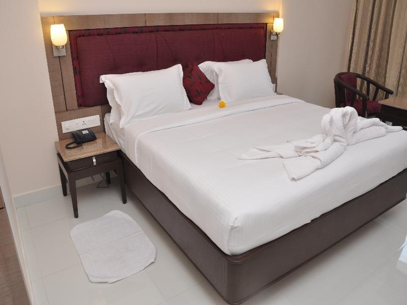Chandra Royal Inn เวลังกานี ภายนอก รูปภาพ